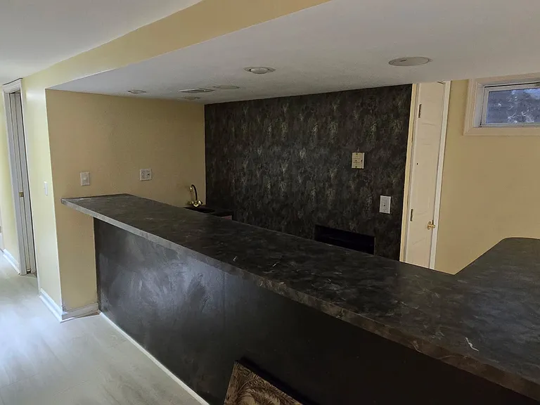 744 Wicklow Rd — Photo 12