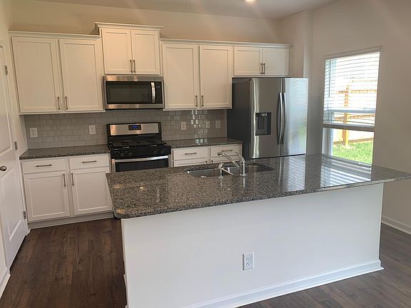 5th image of 8638 Leeanna Brooke Ln