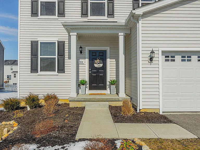304 Gray Fox Ct — Photo 3