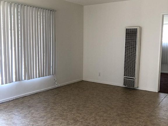 3rd image of 631 Howland Dr