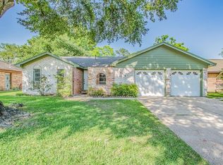 16326 Summer Wind Dr, Houston, TX 77090