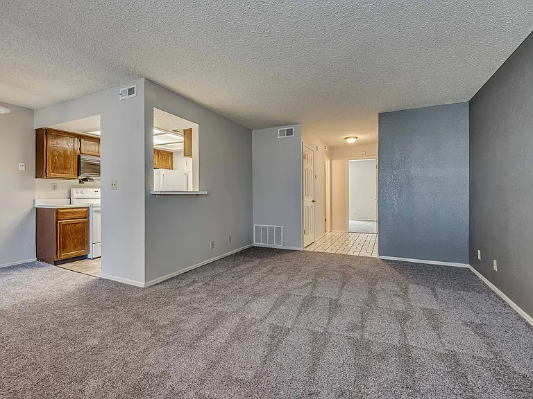 Lexington Commons - Living Room