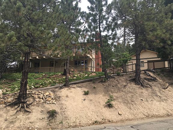 4th image of 2689 Viking Ln