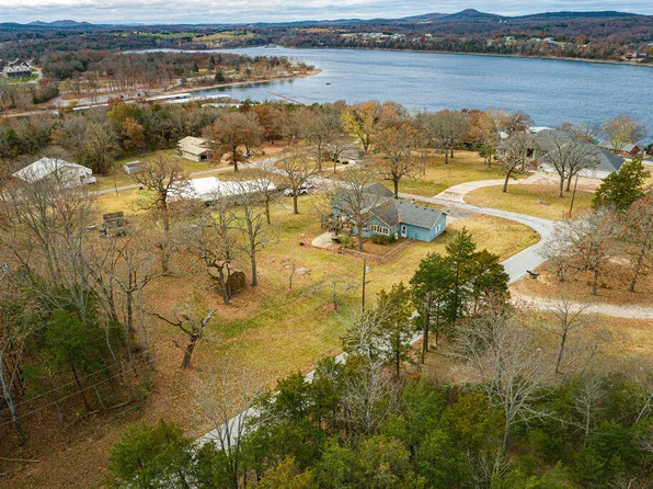 804 Schodack Road, Lampe, MO 65681