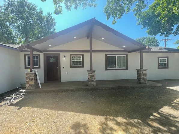 2745 Van Giesen St, Richland, WA 99354