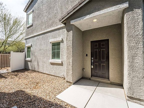 5th image of 2725 Rainy Meadows Ave