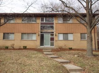 1111 Indian Trails Dr APT G, Saint Louis, MO