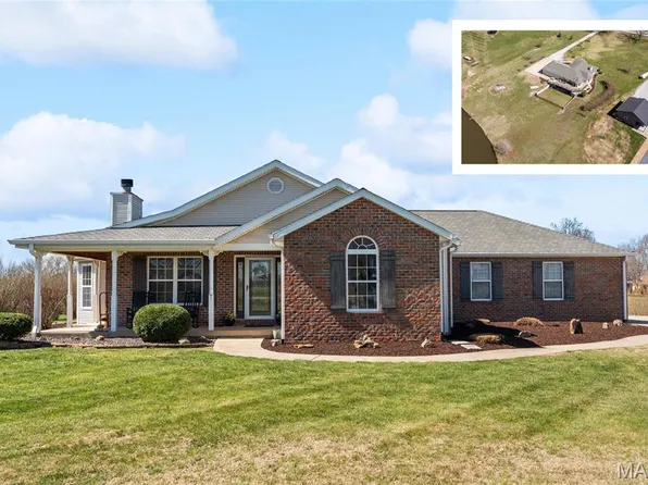 7 Primrose Ln, Trenton, IL 62293