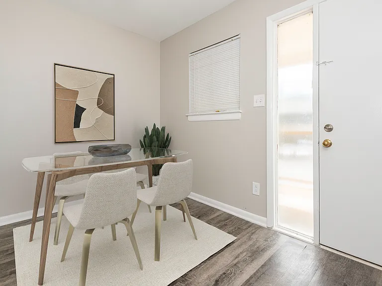 Signal Hill Apartments and Towhomes — Photo 23
