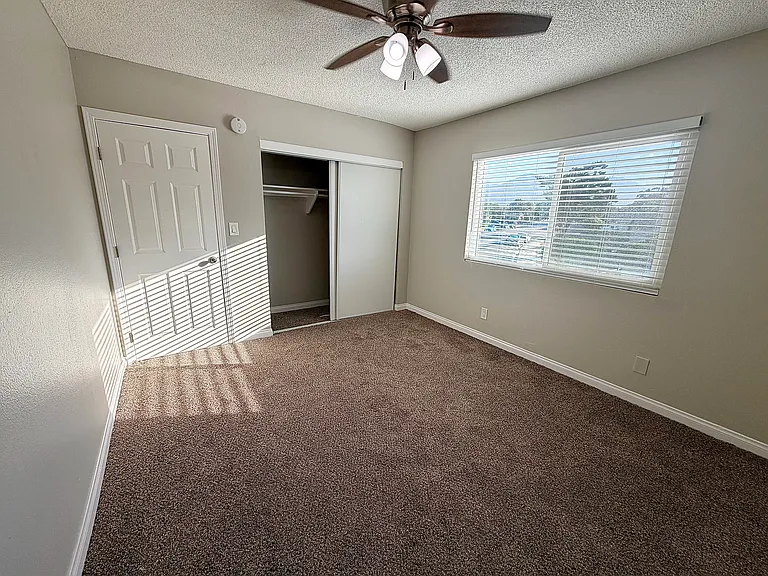 Evart Apartments — Photo 15