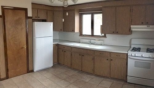 2nd image of 51 Victoria St #Townhouse