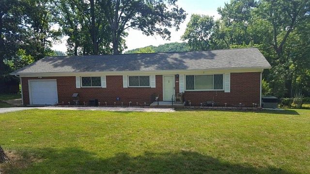1st image of 410 Woodland Dr