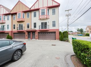 7 W Church St Unit 4, Mansfield, MA 02048