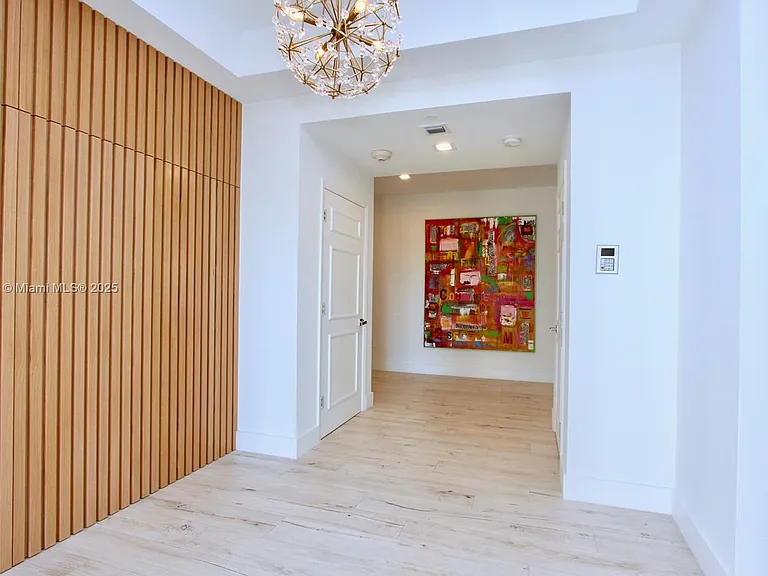 3500 Island Blvd #DPH01 — Photo 5