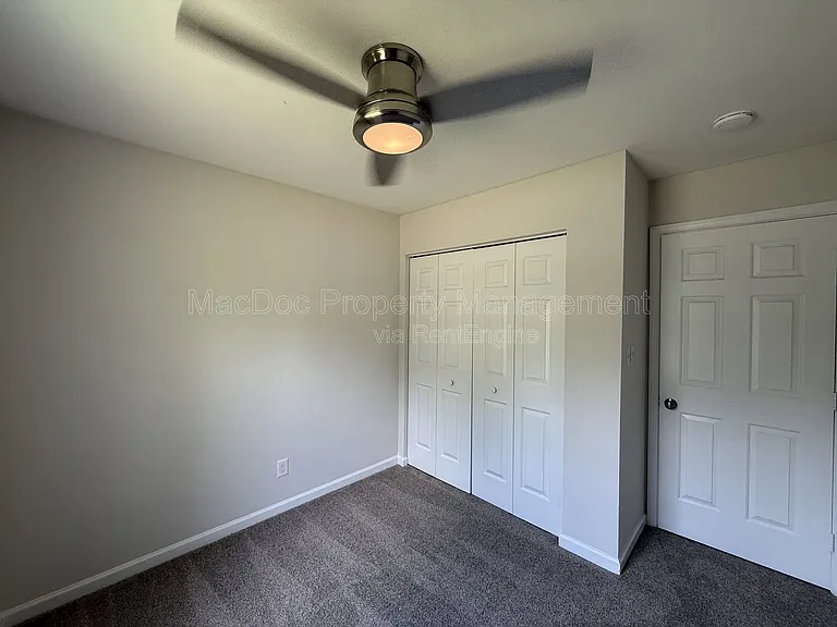 10910 Chesterwood Dr — Photo 17