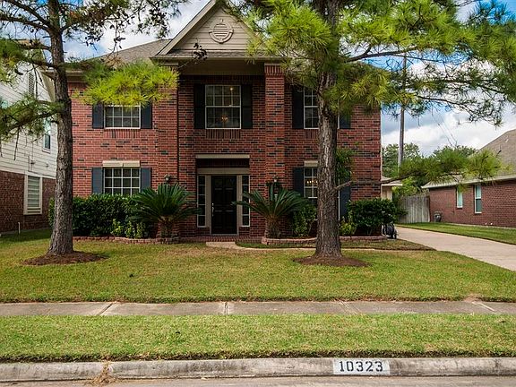 3rd image of 10323 N Laurel Branch Dr