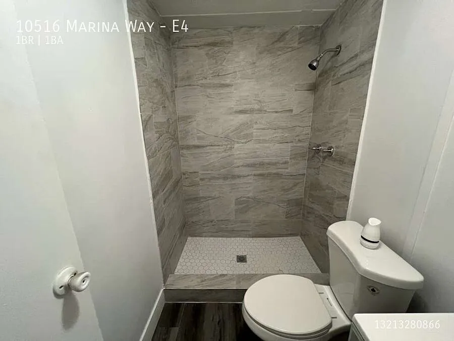 Under Renovation - Studio in a Mobile Home - West Boca Raton — Photo 2