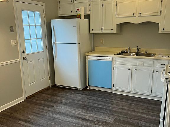 3rd image of 2507 Hermosa Cir SW