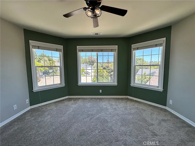 604 Village Ct — Photo 28