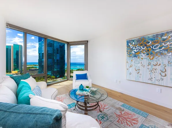 1001 Queen St #1804, Honolulu, HI 96814