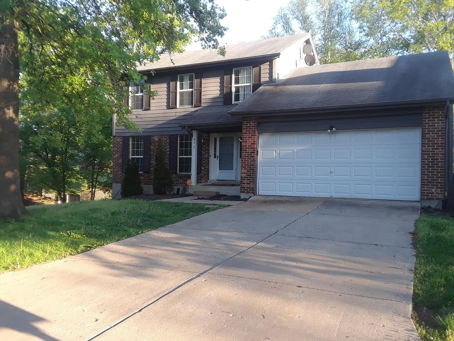 973 Aldershot Ct photo 1