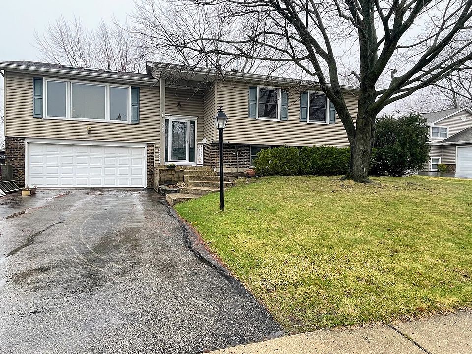 1st image of 525 Ramblewood Ct