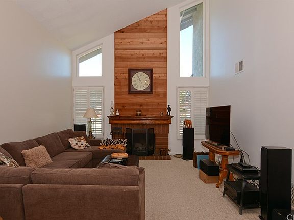 5th image of 2743 S Lassen Ave