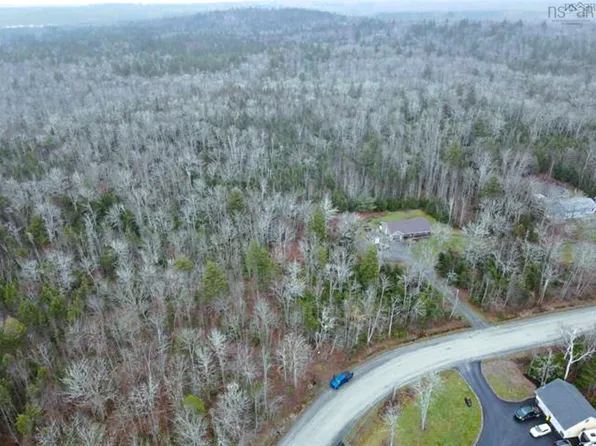 Lakecrest Dr #A95-2, East Hants, NS B0N 1Z0