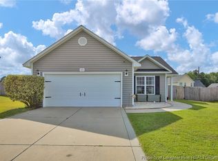 570 Broad Dr, Raeford, NC 28376