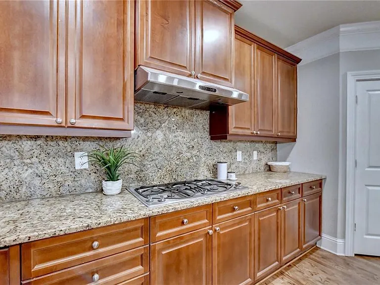 9848 Talisman Dr — Photo 33