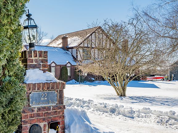 2nd image of 22 Highmeadow Road