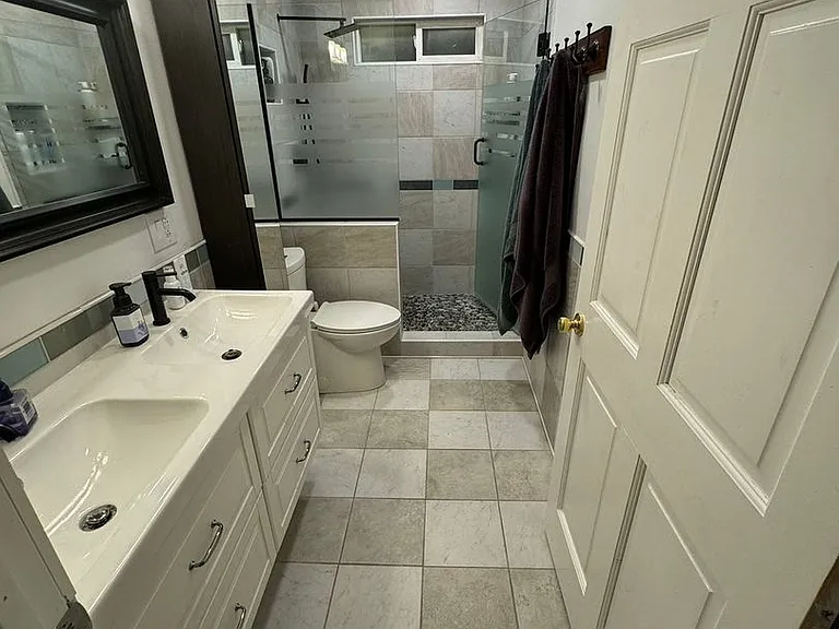 1901 Harrington Cir NE — Photo 16