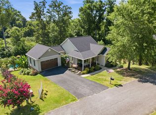 110 Brookside Cir, Honea Path, SC 29654