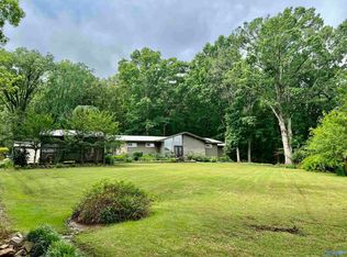 576 W Morgan Rd, Decatur, AL 35603