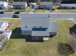2142 Coventry Rd, Lancaster, PA 17601