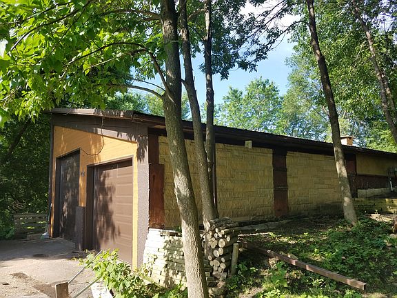 2nd image of 1101 Terrasol Ln