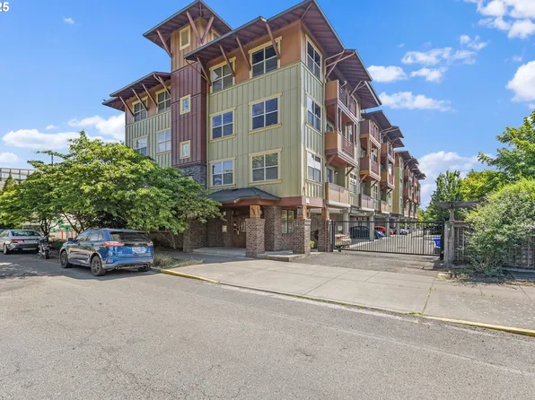 400 NE 100th Ave APT 107, Portland, OR 97220
