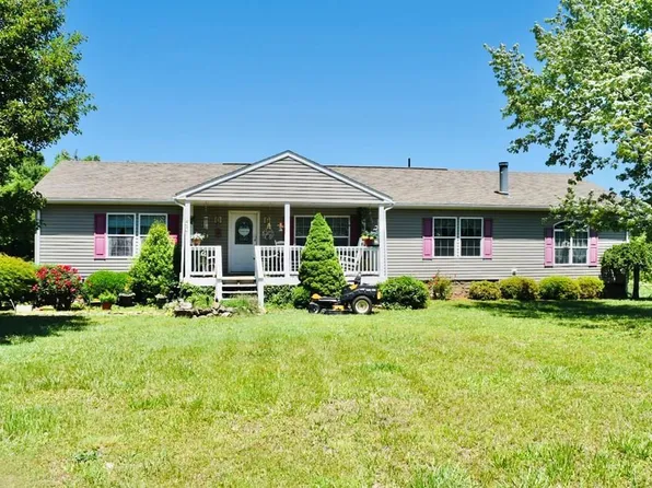 551 Windy Hill Ln, Charlotte Court House, VA 23923