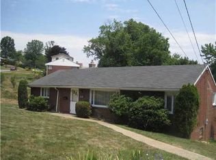 22 Pontiac Rd, Pittsburgh, PA 15241