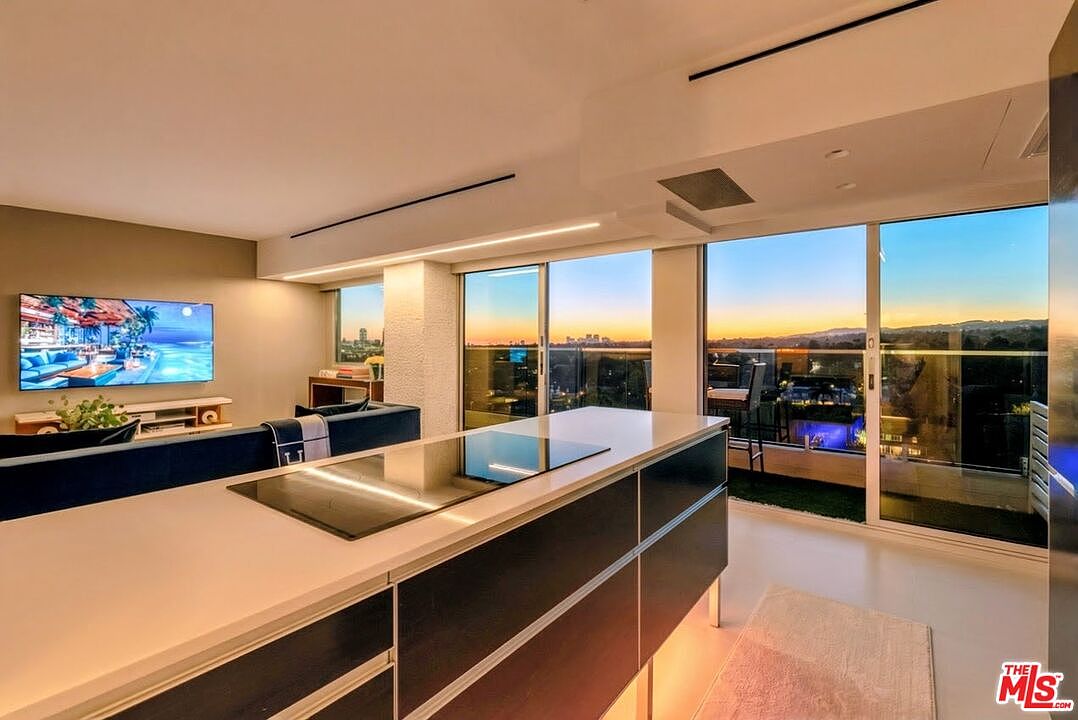 838 N Doheny Dr APT 1202, West Hollywood, CA 90069 | MLS #26652951