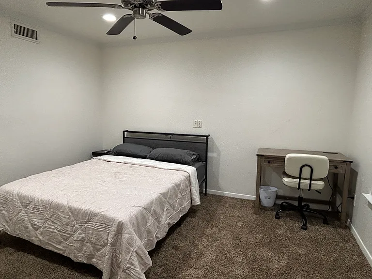 5818 E University Blvd #233 — Photo 6