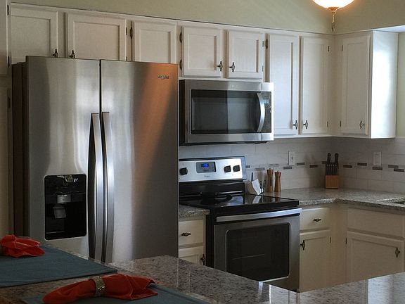 4th image of 3640 Bal Harbor Blvd #1