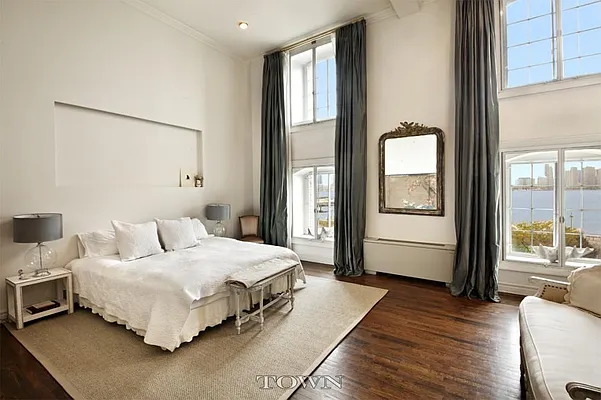 Rented by Town Residential | media 23