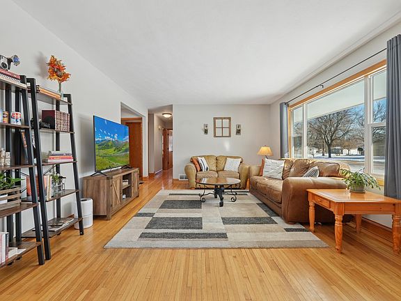 4th image of 8546 Greenway Ave S