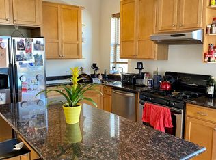 2545 N Avers Ave APT 2, Chicago, IL 60647