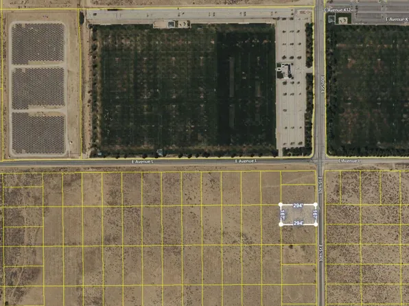 E 30th Street East St, Palmdale, CA 93552