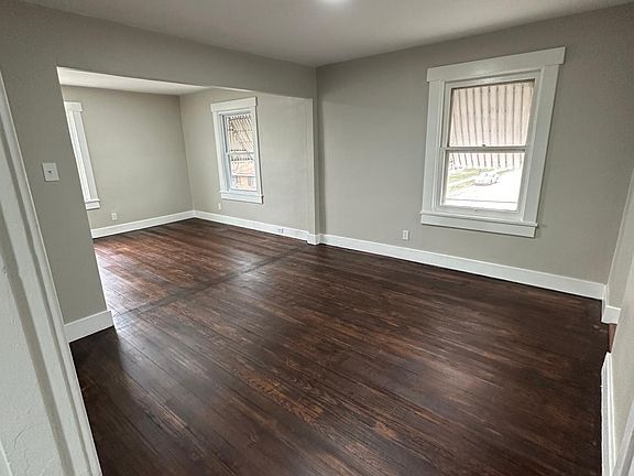 5th image of 401 Nordale Ave #401