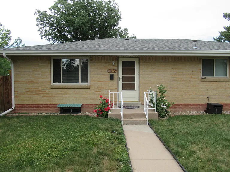 6678 S Logan St — Photo 3