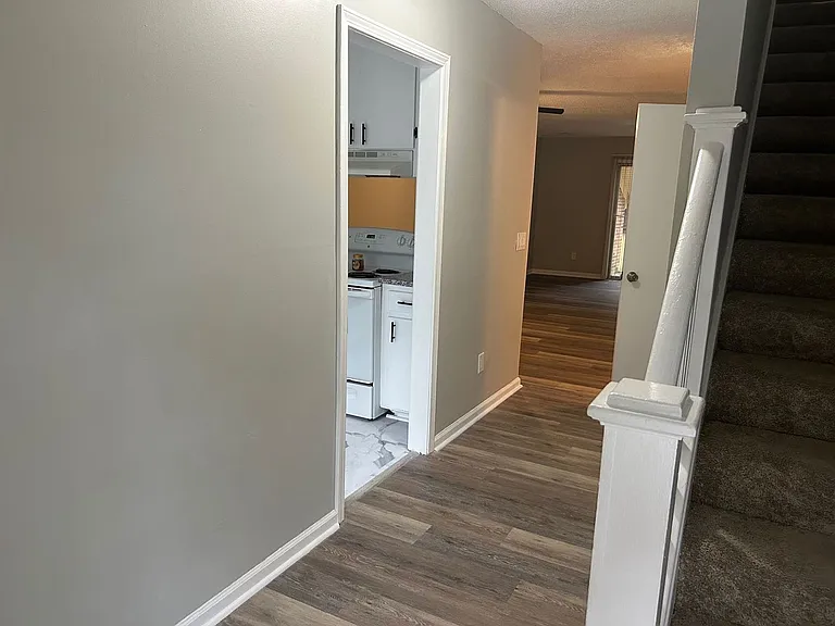 2904C Scotsman Rd — Photo 11