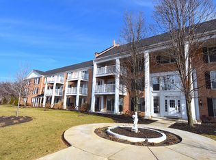 5501 Carriageway Dr APT 102-A, Rolling Meadows, IL 60008